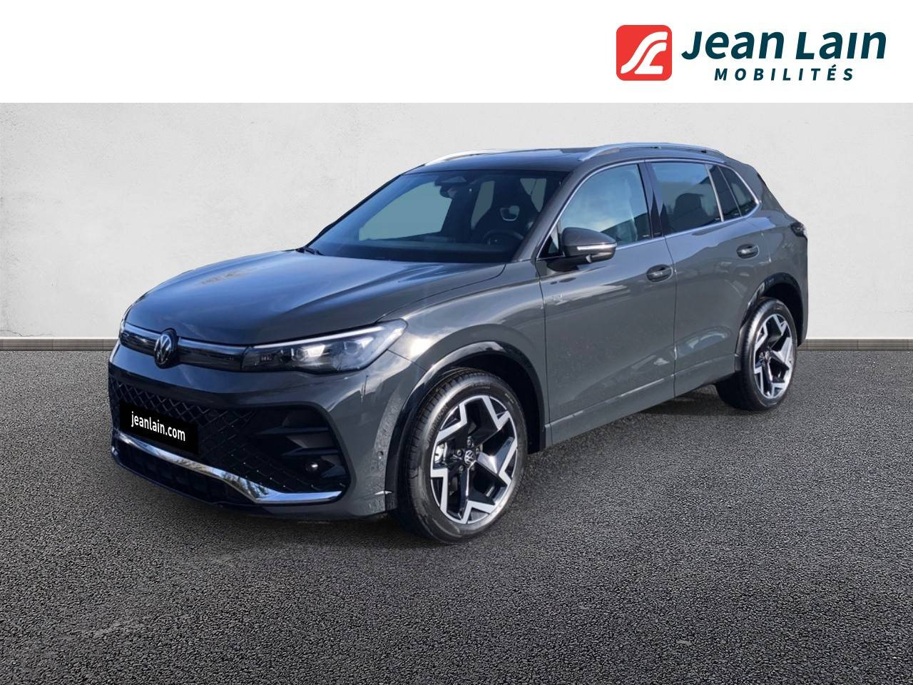 Vente en ligne VOLKSWAGEN TIGUAN Tiguan 1.5 eTSI 150ch DSG7 R-Line de 2025 au prix de 46 500 €