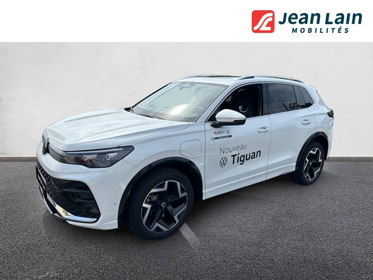 Vente en ligne VOLKSWAGEN TIGUAN Tiguan 1.5 eHybrid 204ch DSG6 R-Line Edition de 2025 au prix de 54 300 €