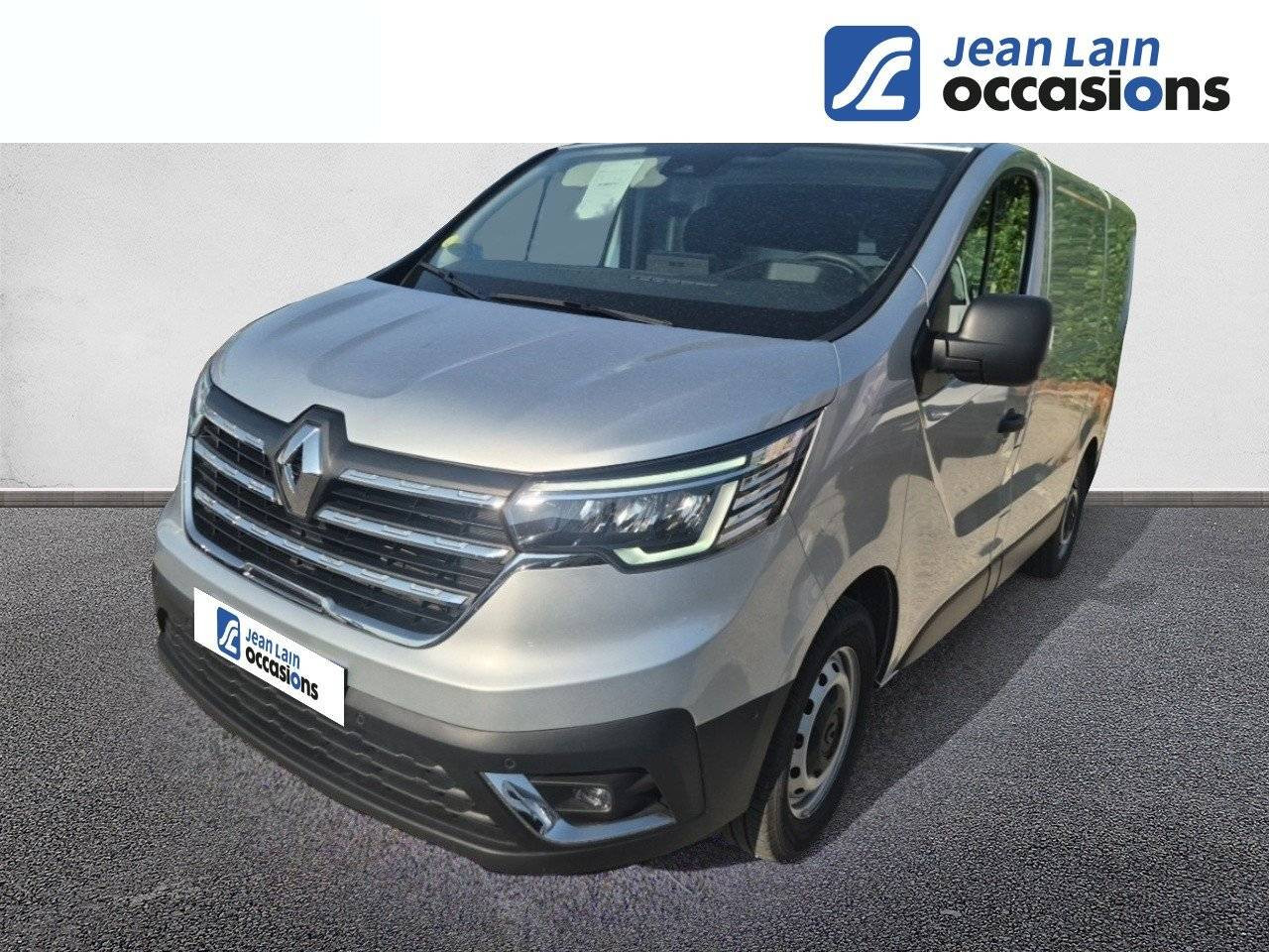 Vente en ligne RENAULT TRAFIC FOURGON TRAFIC FGN L1H1 2800 KG BLUE DCI 170 GRAND CONFORT de 2023 au prix de 29 490 €