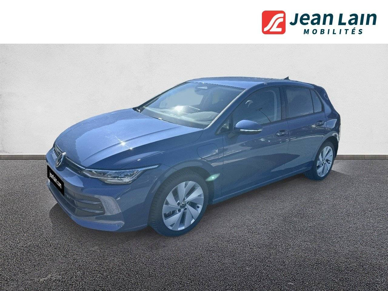 Vente en ligne VOLKSWAGEN GOLF Golf 1.5 eHybrid 204 DSG6 VW Edition de 2025 au prix de 40 375 €
