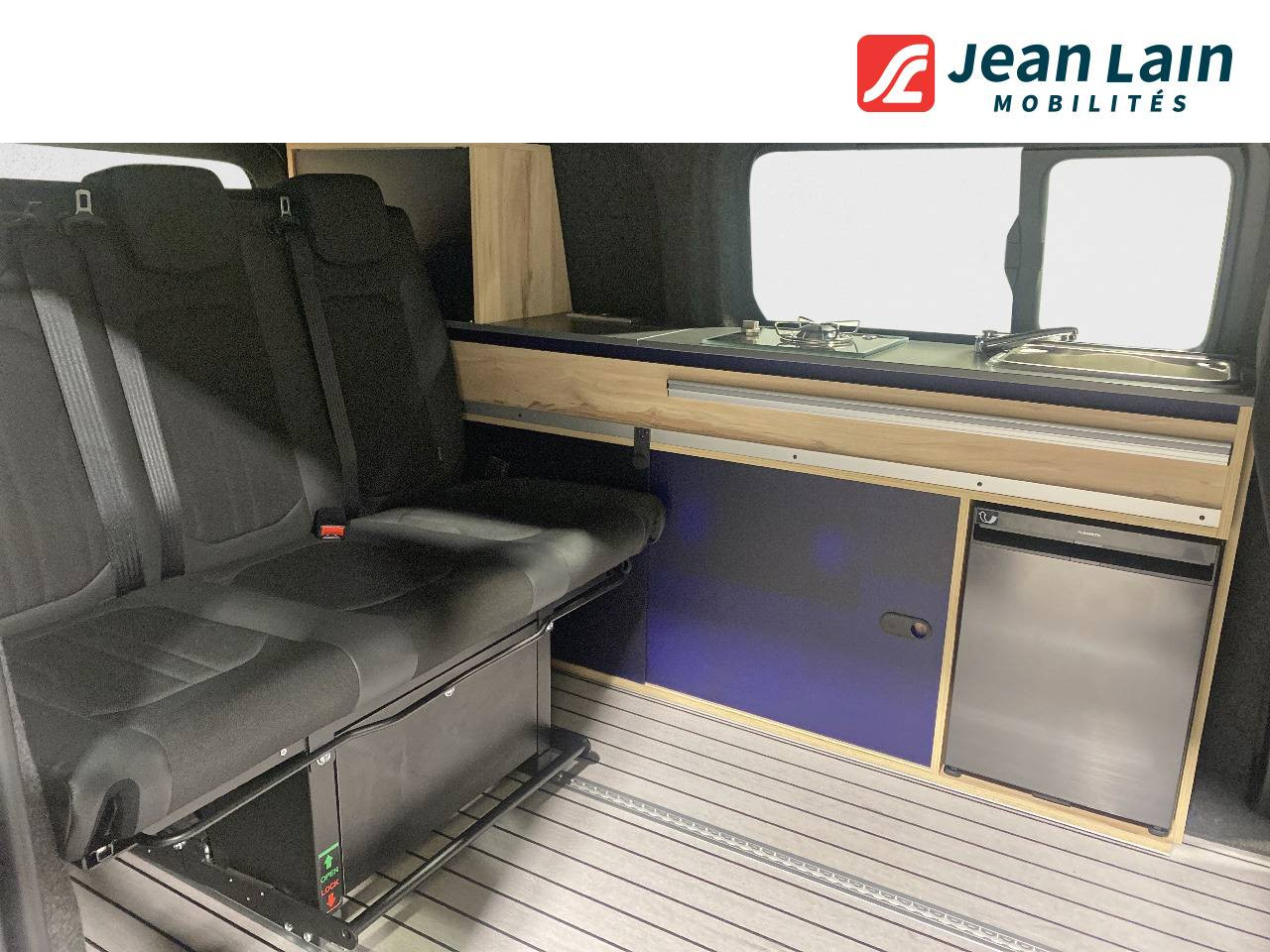 Vente en ligne CITROEN JUMPY FOURGON JUMPY FGN M DIESEL 120 CH MANUELLE de 2026 au prix de 44 900 €