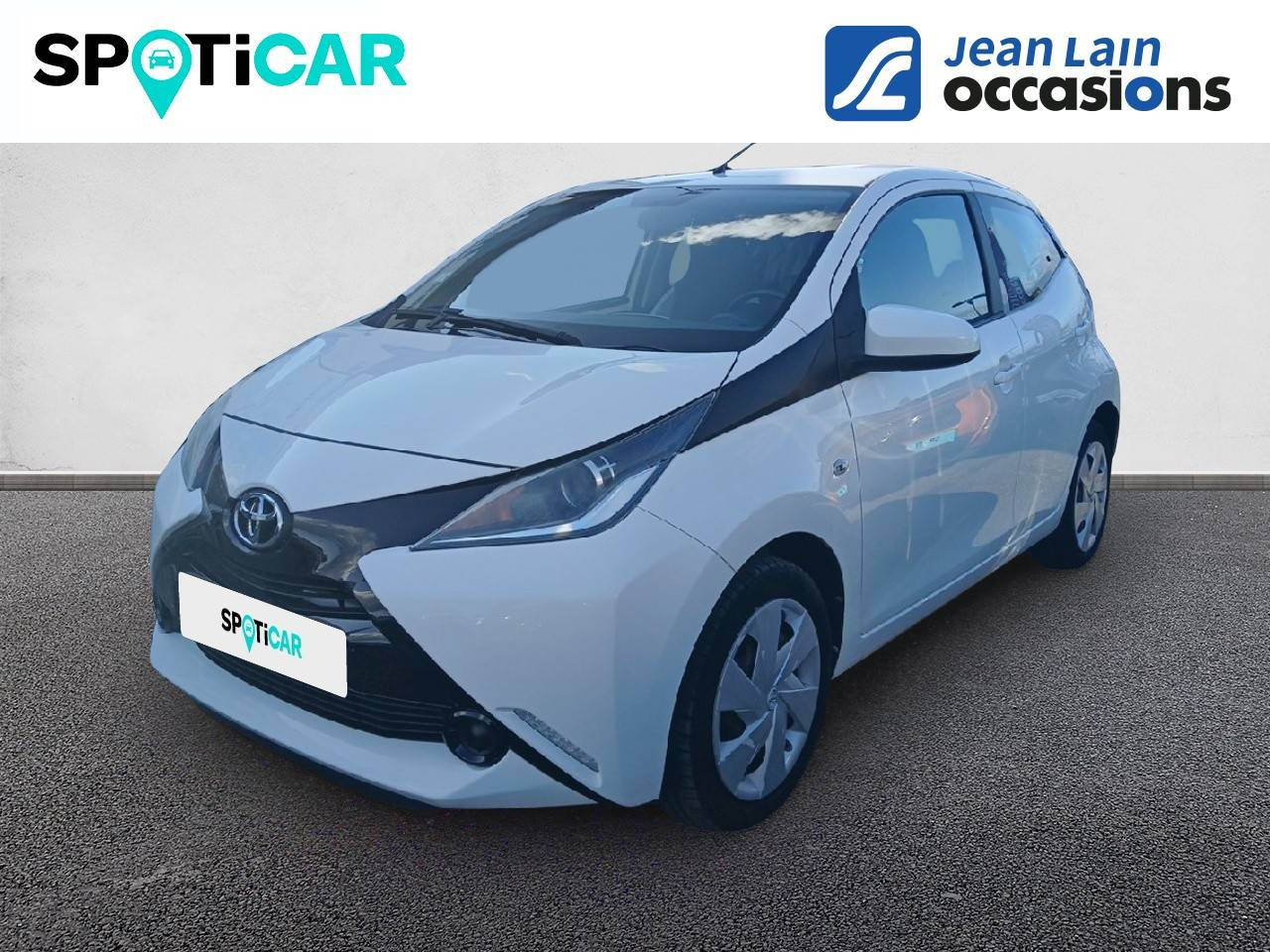 Vente en ligne TOYOTA AYGO Aygo 1.0 VVT-i stop & start x-wave de 2017 au prix de 10 674 €