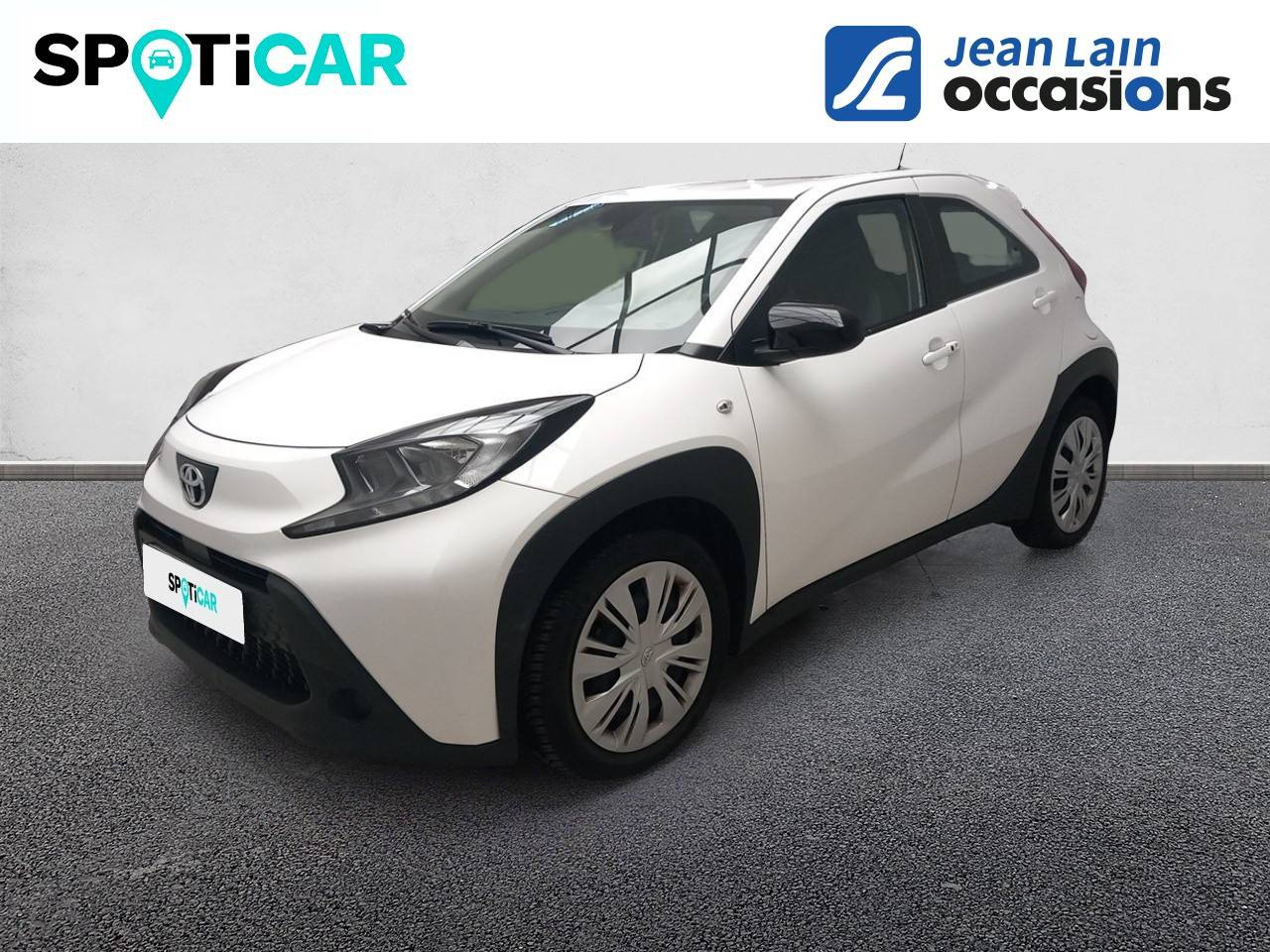 Vente en ligne TOYOTA AYGO X MY23 Aygo X 1.0 VVT-i 72 S-CVT Dynamic de 2023 au prix de 15 674 €
