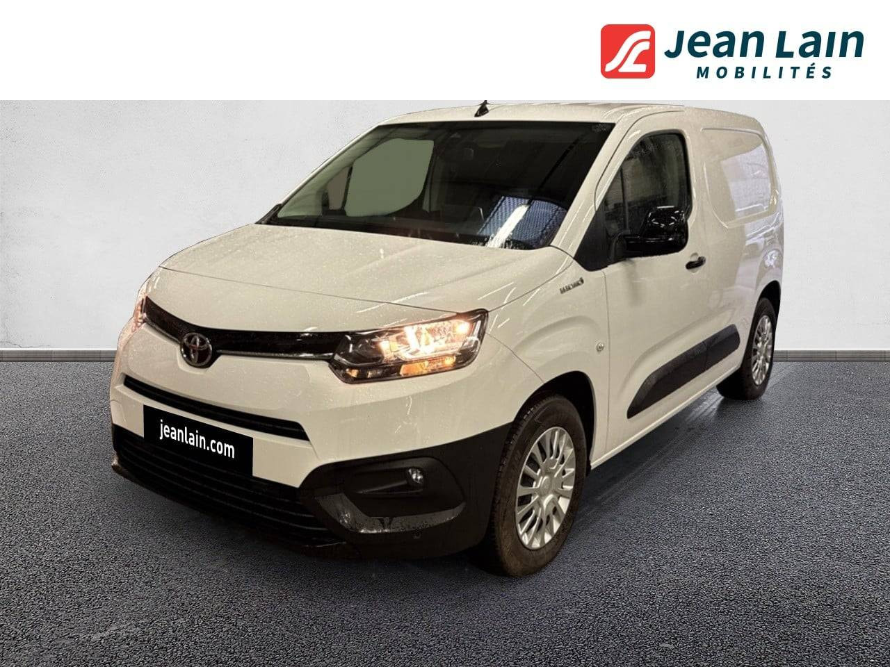 Vente en ligne TOYOTA PROACE CITY ELECTRIQUE FOURGON PROACE CITY ELECTRIC MEDIUM 50KWH START de 2025 au prix de 26 990 €