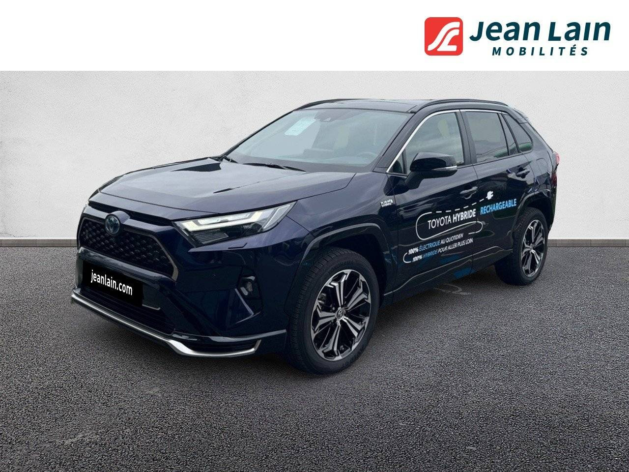 Vente en ligne TOYOTA RAV4 PHV 5P 306CH AWD COLL TO PACKCONF RAV4 PHV 306CH AWD COLLECTION TO PACK CONFORT de 2025 au prix de 56 251 €
