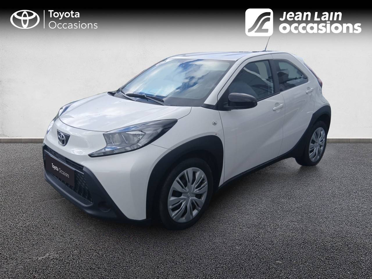 Vente en ligne TOYOTA AYGO X MY23 Aygo X 1.0 VVT-i 72 Dynamic de 2023 au prix de 13 990 €