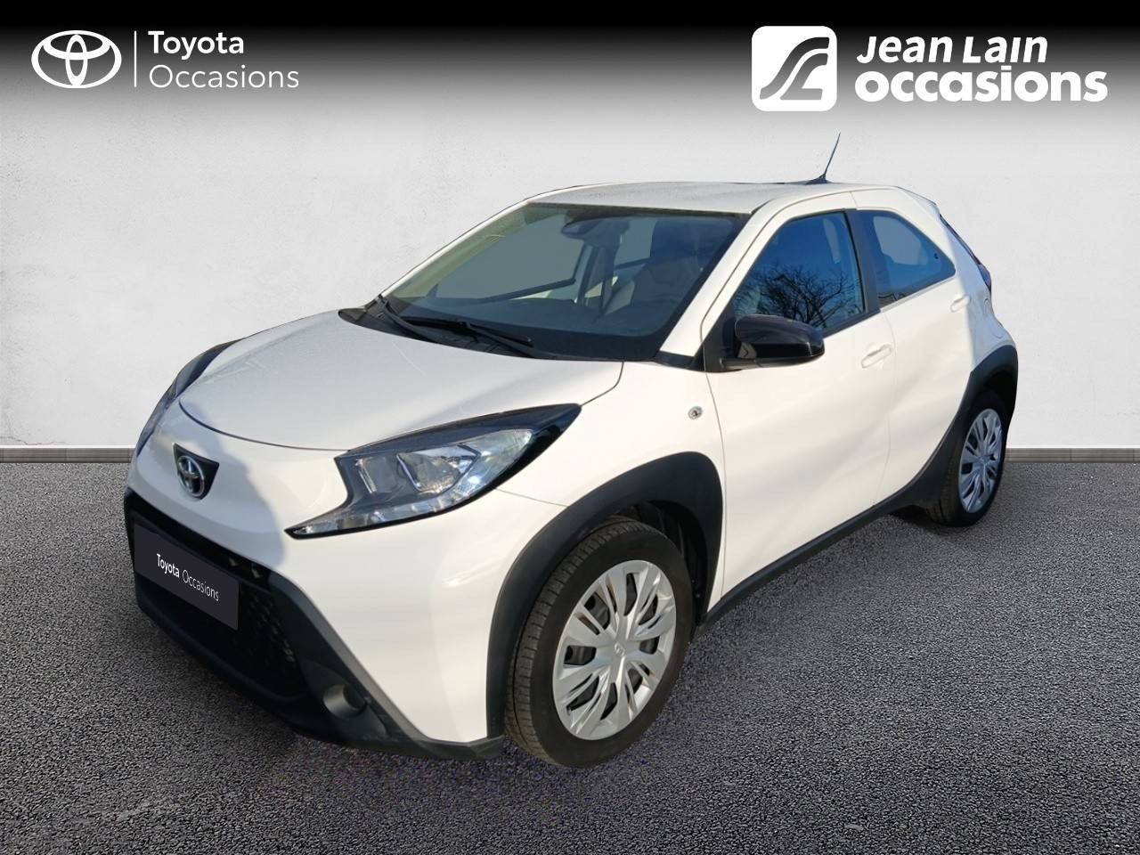 Vente en ligne TOYOTA AYGO X MY23 Aygo X 1.0 VVT-i 72 S-CVT Dynamic de 2023 au prix de 15 700 €
