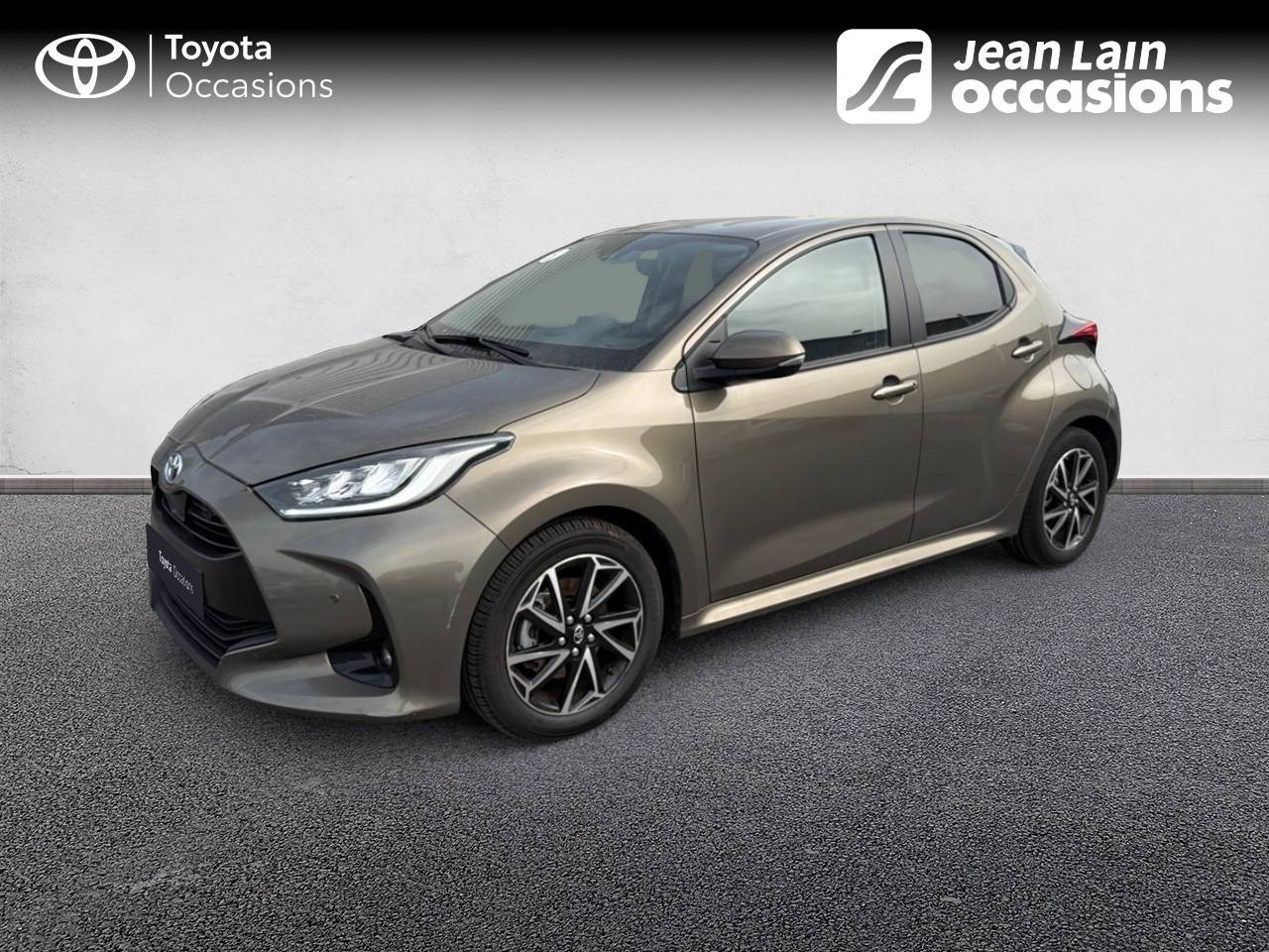Vente en ligne TOYOTA YARIS HYBRIDE MY22 Yaris Hybride 116h Design de 2023 au prix de 20 290 €