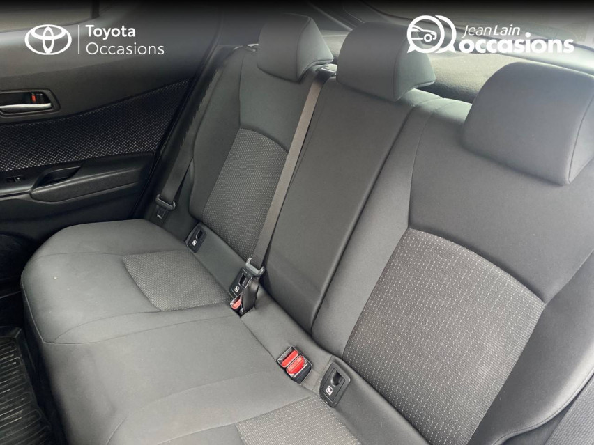 TOYOTA C-HR HYBRIDE C-HR Hybride 122h Dynamic 01/06/2018
                                                     en vente à La Motte-Servolex - Image n°17