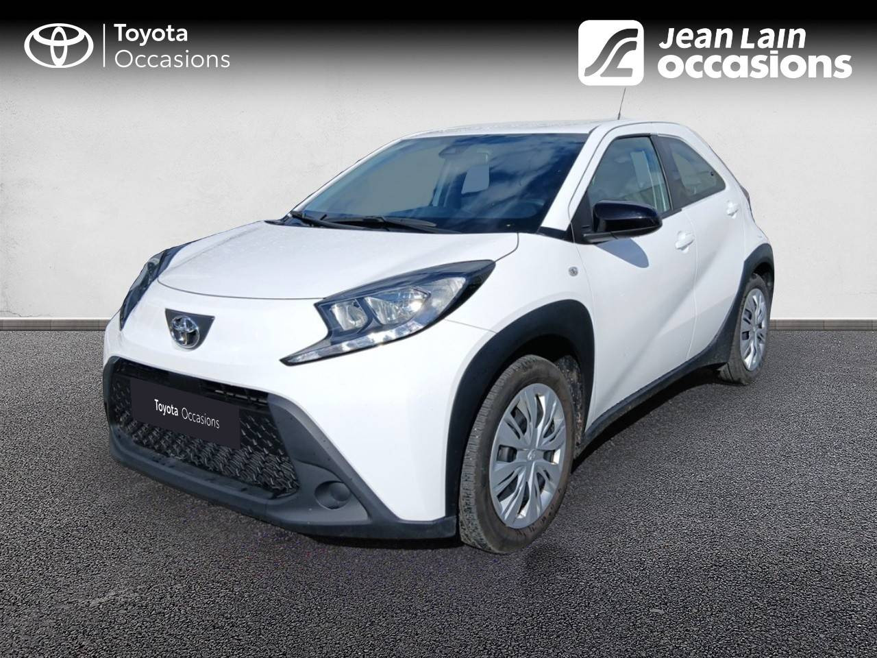 Vente en ligne TOYOTA AYGO X MY23 Aygo X 1.0 VVT-i 72 S-CVT Dynamic de 2023 au prix de 15 490 €