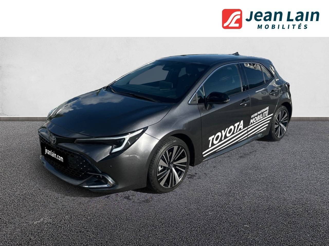 Vente en ligne TOYOTA COROLLA HYBRIDE Corolla Hybride 140ch Design de 2025 au prix de 30 990 €