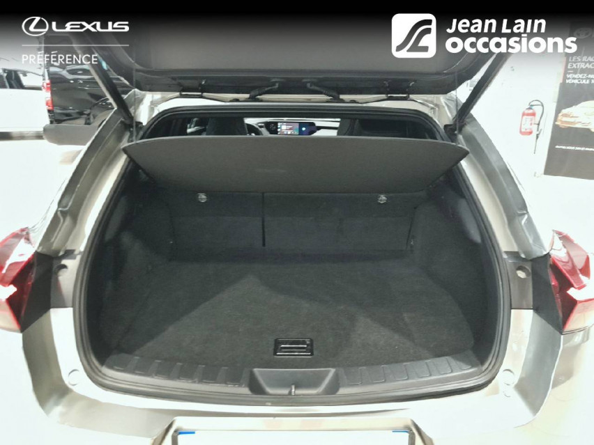 LEXUS UX UX 250h 4WD F SPORT Executive 03/05/2021
                                                     en vente à La Motte-Servolex - Image n°10