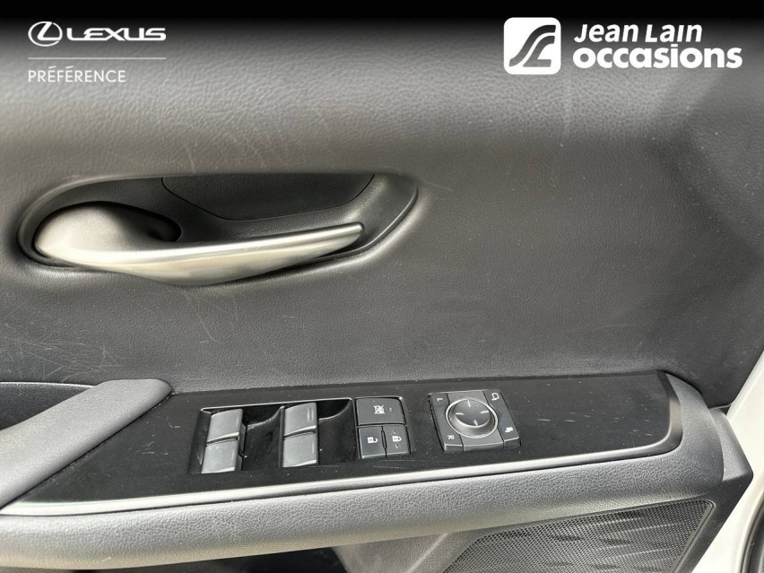 LEXUS UX UX 250h 2WD Pack Business 07/10/2019
                                                     en vente à La Motte-Servolex - Image n°20