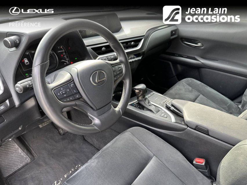LEXUS UX MY21 UX 250h 2WD Premium Edition 30/12/2021
                                                     en vente à Seyssinet-Pariset - Image n°11