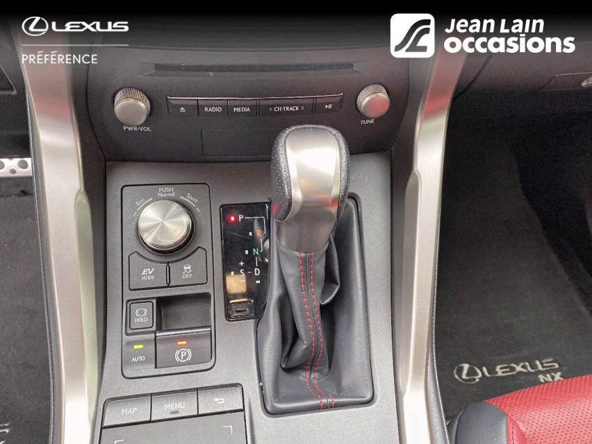 LEXUS NX NX 300h 4WD F SPORT 03/12/2020
                                                     en vente à Seyssinet-Pariset - Image n°13