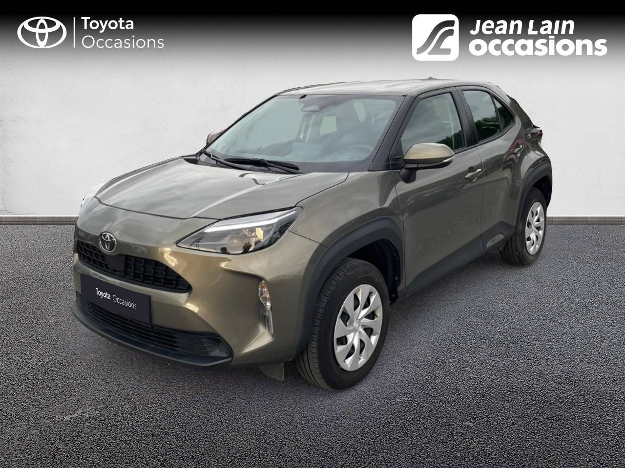 Vente en ligne TOYOTA YARIS CROSS HYBRIDE Yaris Cross Hybride 116h 2WD Dynamic de 2024 au prix de 23 090 €