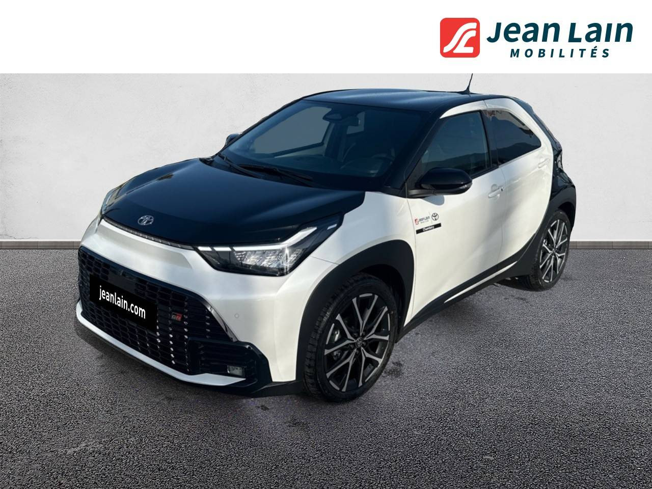 Vente en ligne TOYOTA AYGO X HYBRIDE Aygo X Hybride 116h GR Sport de 2026 au prix de 24 490 €