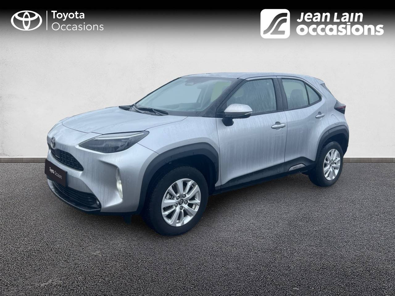 Vente en ligne TOYOTA YARIS CROSS HYBRIDE Yaris Cross Hybride 116h 2WD Dynamic de 2024 au prix de 24 390 €