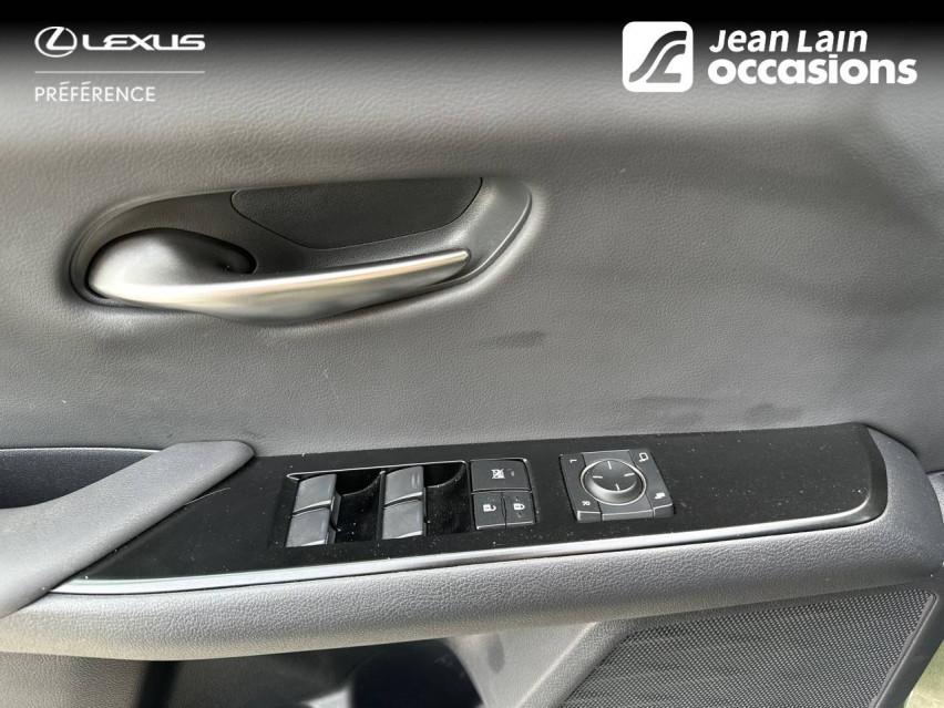 LEXUS UX MY22 UX 250h 2WD Premium Edition 30/12/2021
                                                     en vente à Seyssinet-Pariset - Image n°20