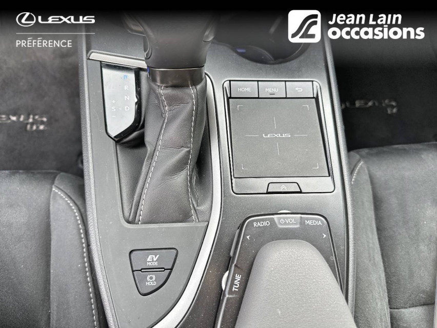 LEXUS UX MY22 UX 250h 2WD Premium Edition 30/12/2021
                                                     en vente à Seyssinet-Pariset - Image n°13