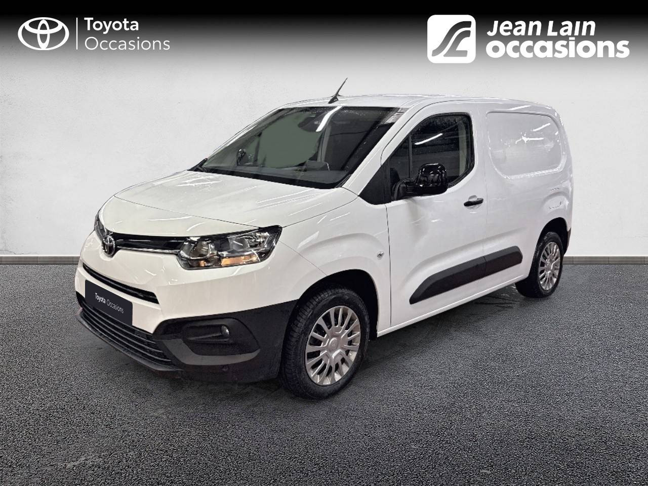 Vente en ligne TOYOTA PROACE CITY FOURGON PROACE CITY MEDIUM 1.5L 100 D-4D BVM5 BUSINESS de 2022 au prix de 17 790 €