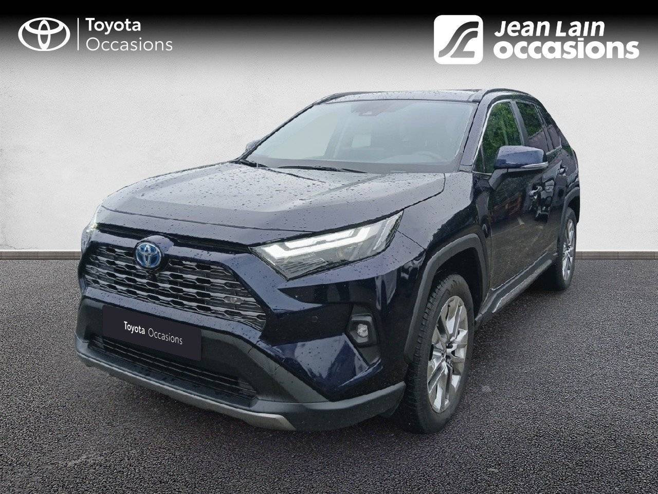 Vente en ligne TOYOTA RAV4 HYBRIDE MY23 RAV4 Hybride 218 ch 2WD Lounge de 2024 au prix de 39 490 €