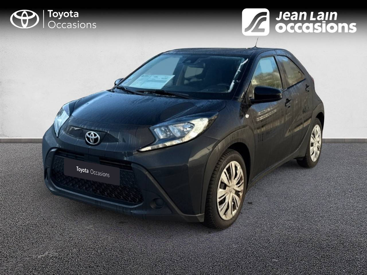Vente en ligne TOYOTA AYGO X Aygo X 1.0 VVT-i 72 S-CVT Dynamic de 2022 au prix de 15 990 €