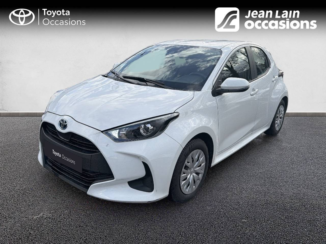 Vente en ligne TOYOTA YARIS HYBRIDE MY22 Yaris Hybride 116h Dynamic de 2023 au prix de 18 590 €