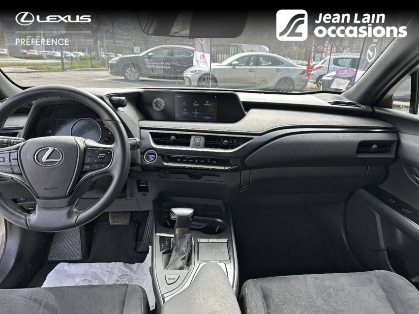 LEXUS UX MY21 UX 250h 2WD Premium Edition 30/12/2021
                                                     en vente à Seyssinet-Pariset - Image n°18