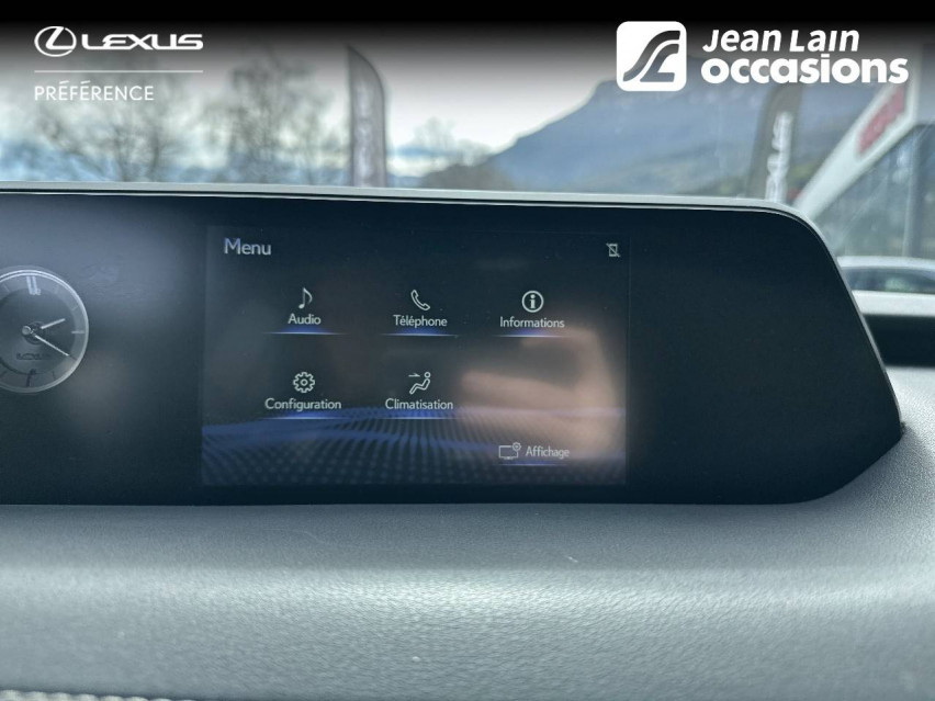LEXUS UX MY21 UX 250h 2WD Premium Edition 30/12/2021
                                                     en vente à Seyssinet-Pariset - Image n°16