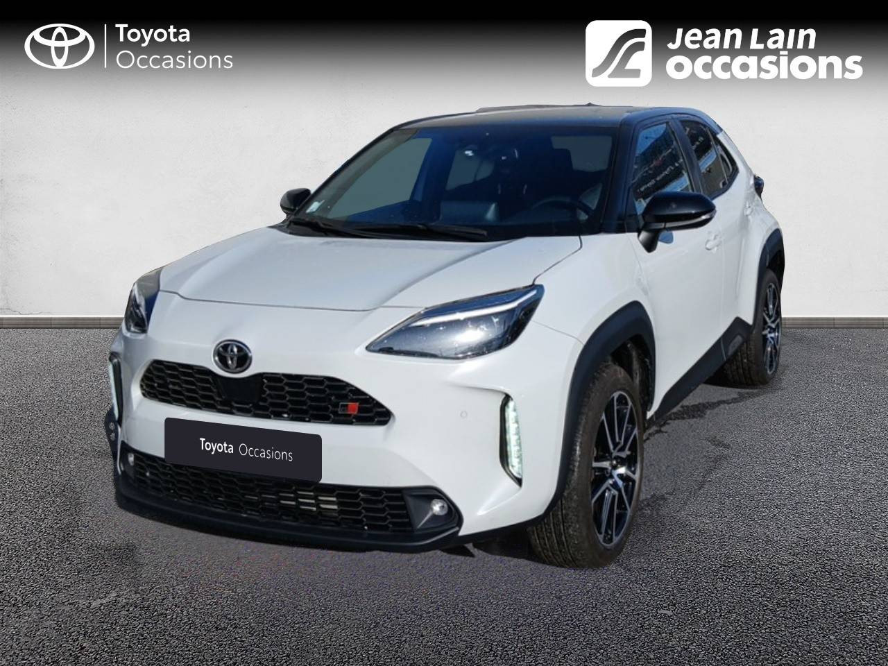 Vente en ligne TOYOTA YARIS CROSS HYBRIDE Yaris Cross Hybride 116h 2WD GR SPORT de 2023 au prix de 26 990 €