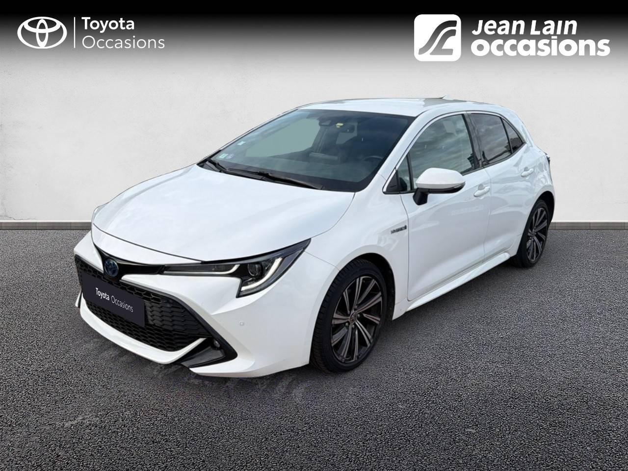 Vente en ligne TOYOTA COROLLA TOURING SPORTS HYBRIDE MY21 Corolla Touring Sports Hybride 122h Design de 2020 au prix de 20 690 €