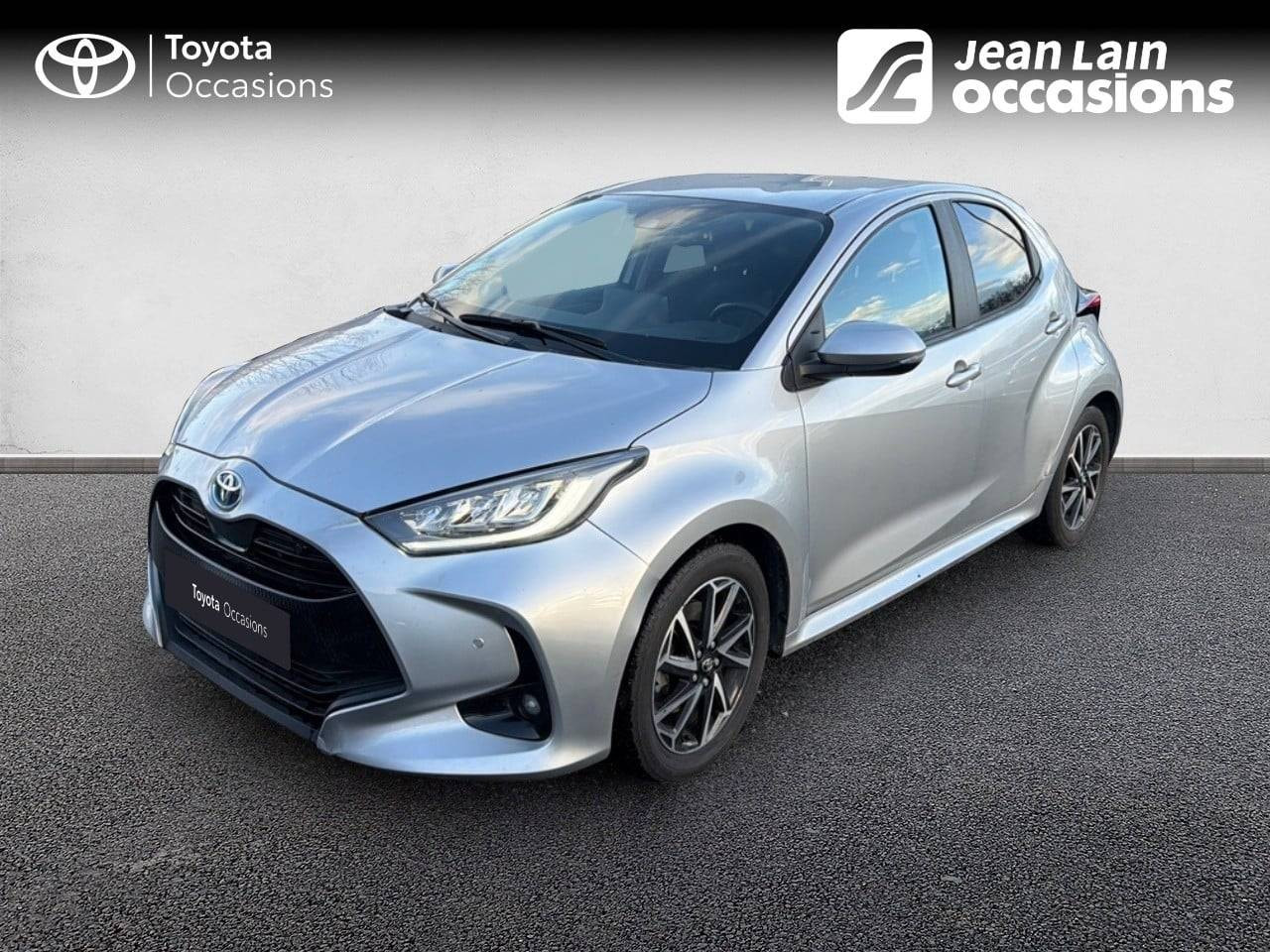 Vente en ligne TOYOTA YARIS HYBRIDE MY22 Yaris Hybride 116h Design de 2023 au prix de 20 390 €