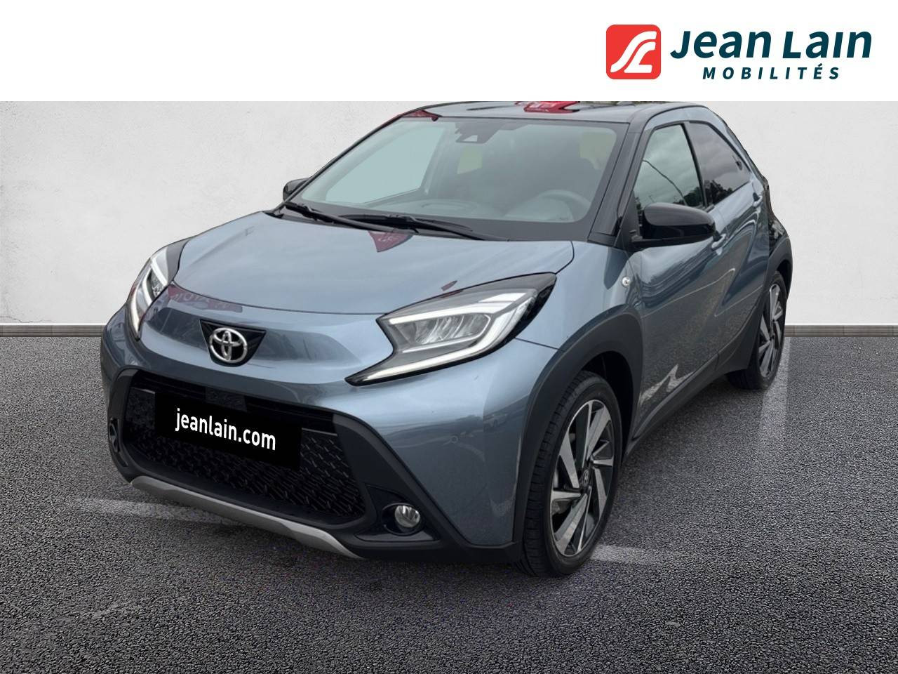 Vente en ligne TOYOTA AYGO X Aygo X 1.0 VVT-i 72 S-CVT Collection Radar Premium de 2025 au prix de 20 990 €