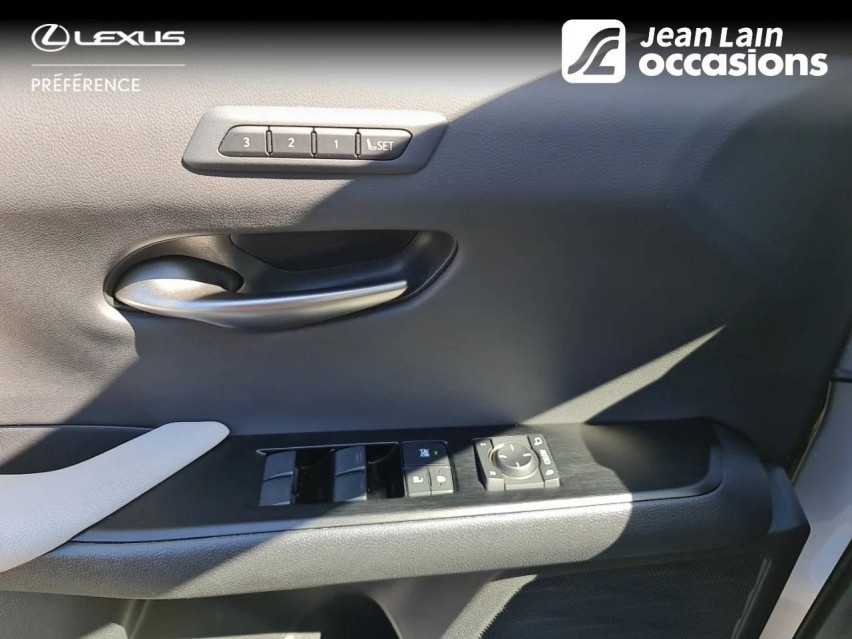 LEXUS UX UX 250h 4WD Executive 10/02/2021
                                                     en vente à Seyssinet-Pariset - Image n°19
