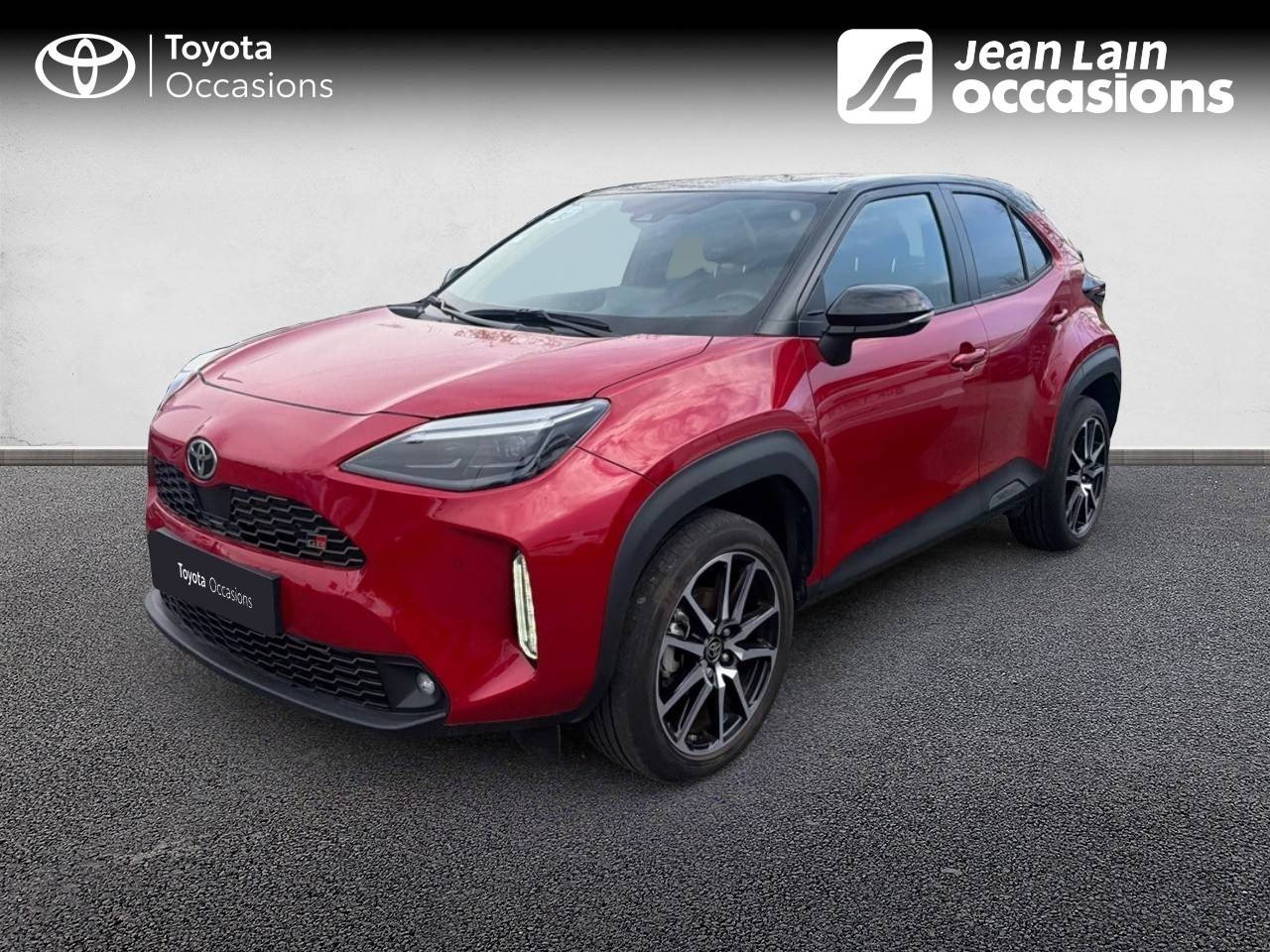 Vente en ligne TOYOTA YARIS CROSS HYBRIDE Yaris Cross Hybride 116h 2WD GR SPORT de 2023 au prix de 27 900 €
