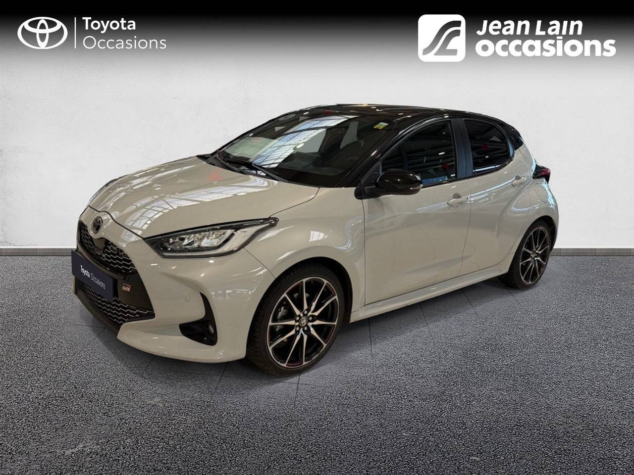 Vente en ligne TOYOTA YARIS HYBRIDE MY22 Yaris Hybride 116h GR Sport de 2022 au prix de 21 790 €