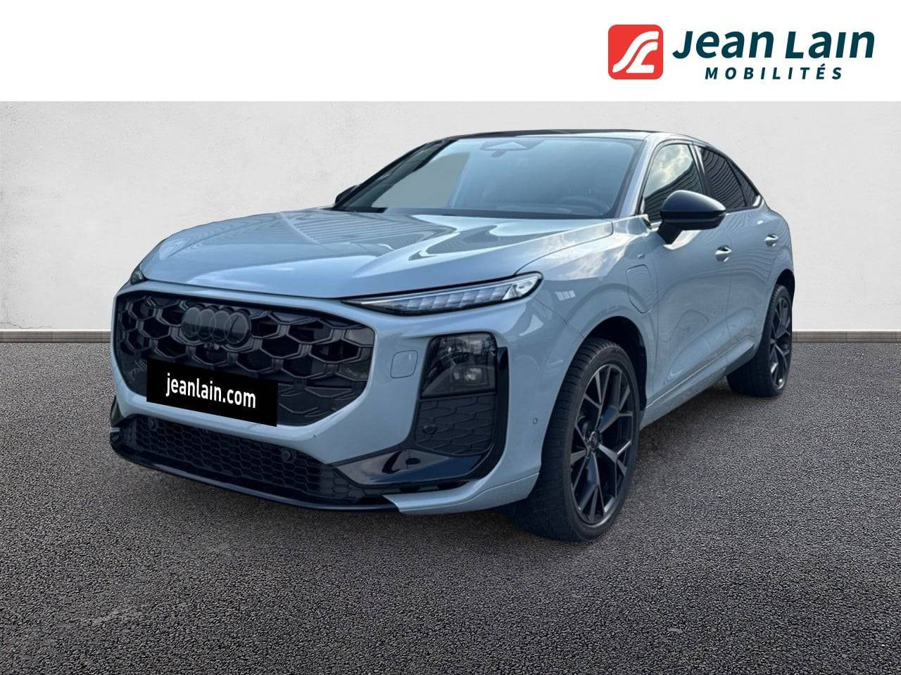 Vente en ligne AUDI Q3 SPORTBACK HYBRIDE Q3 Sportback e-hybrid 272 ch S tronic 6 S line de 2025 au prix de 72 000 €