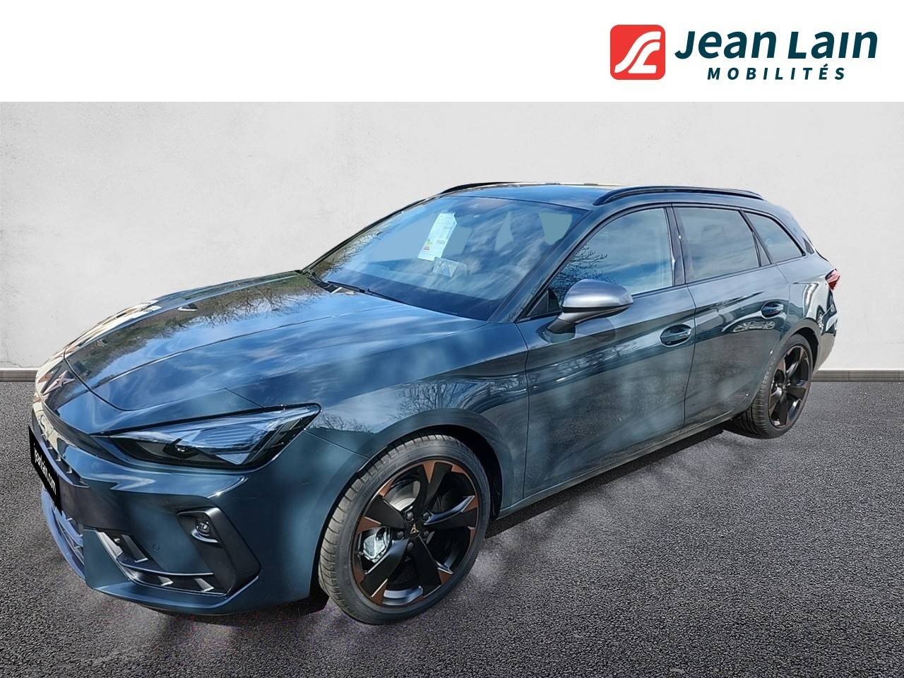 Vente en ligne CUPRA LEON SPORTSTOURER Leon Sportstourer 1.5 eTSI Hybrid 150 ch DSG7 V de 2025 au prix de 33 430 €