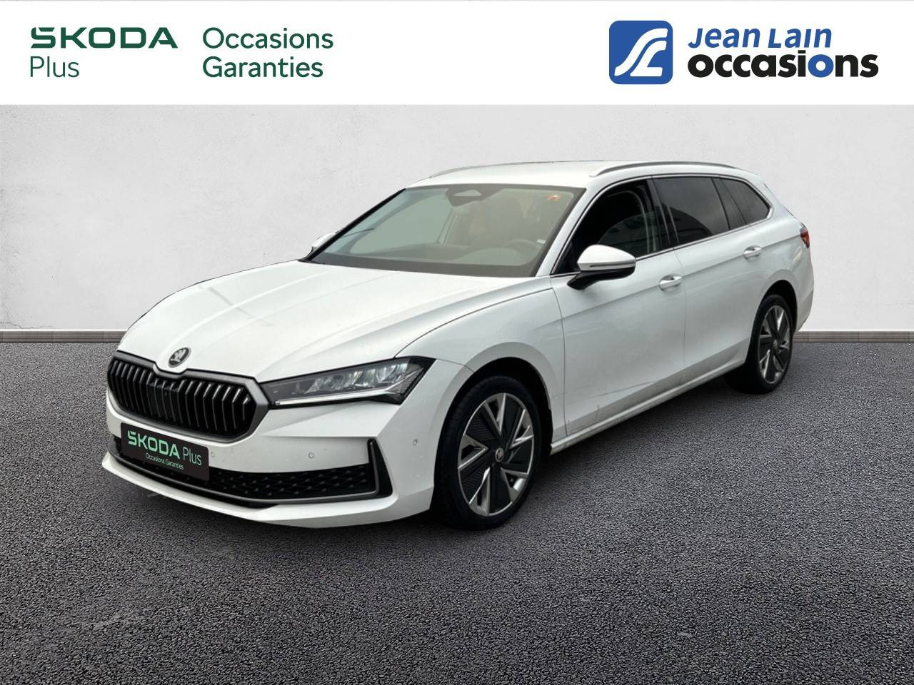 Vente en ligne SKODA SUPERB COMBI Superb Combi 2.0 TDI 150 ch SCR DSG7 Selection de 2024 au prix de 38 490 €