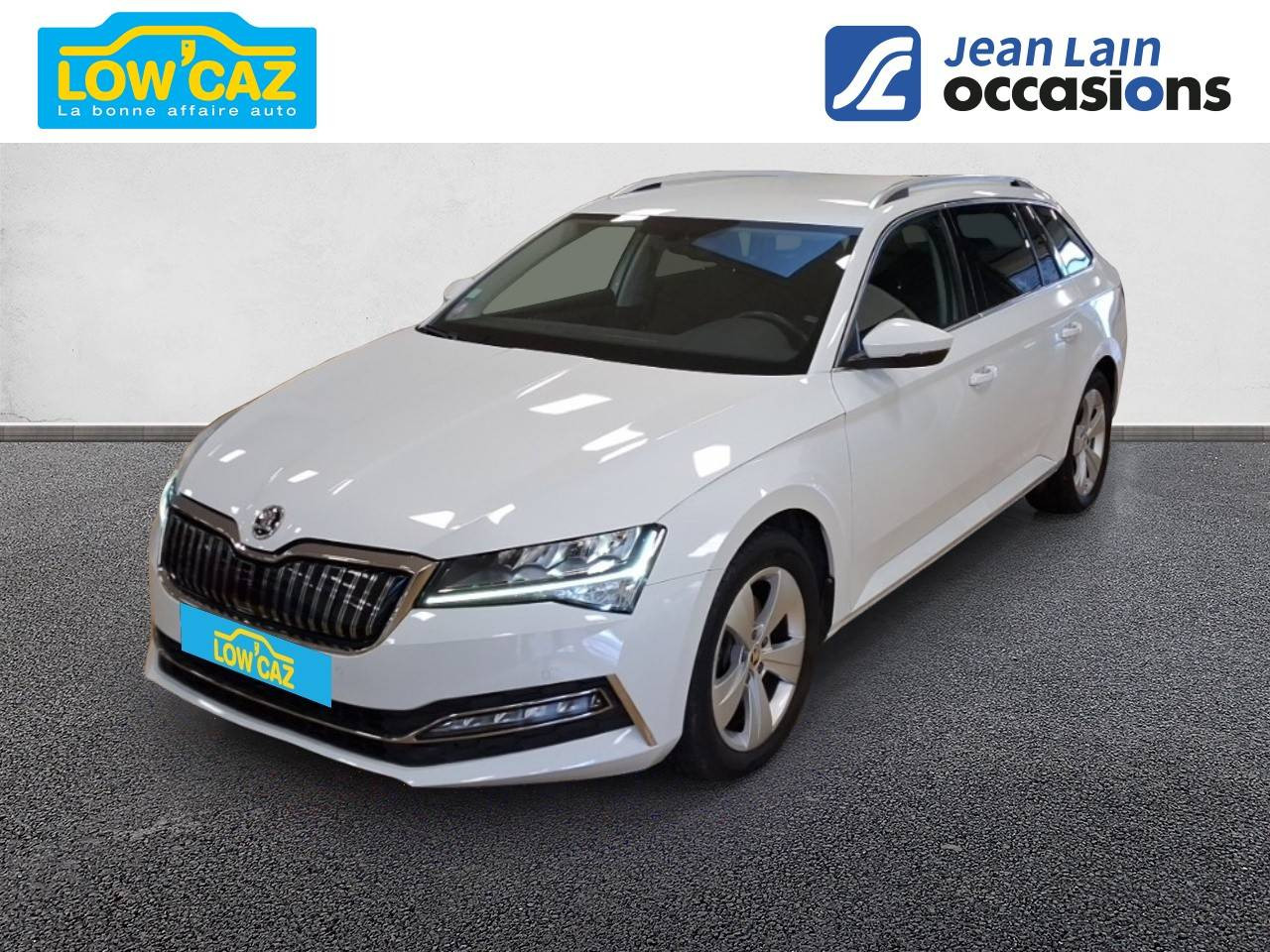 Vente en ligne SKODA SUPERB COMBI Superb Combi 1.4 TSI PHEV 218 ch DSG6 Business de 2022 au prix de 19 990 €