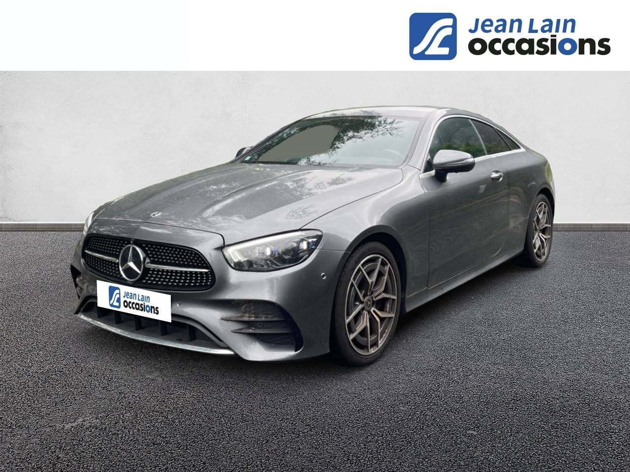 Vente en ligne MERCEDES CLASSE E COUPE Classe E Coupé 220 d 9G-Tronic AMG Line de 2020 au prix de 36 480 €