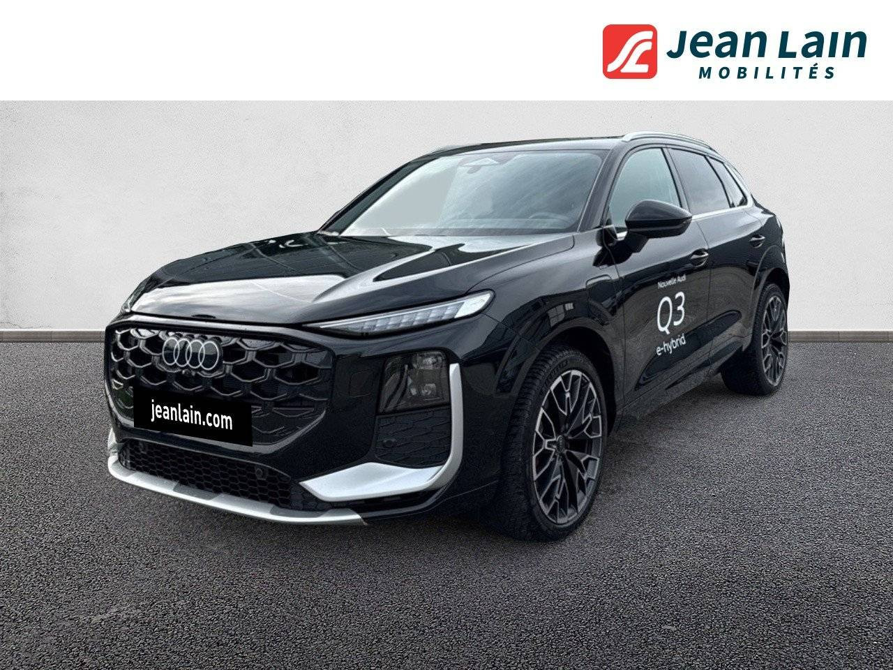 Vente en ligne AUDI Q3 HYBRIDE Q3 e-hybrid 272 ch S tronic 6 S line de 2025 au prix de 68 900 €