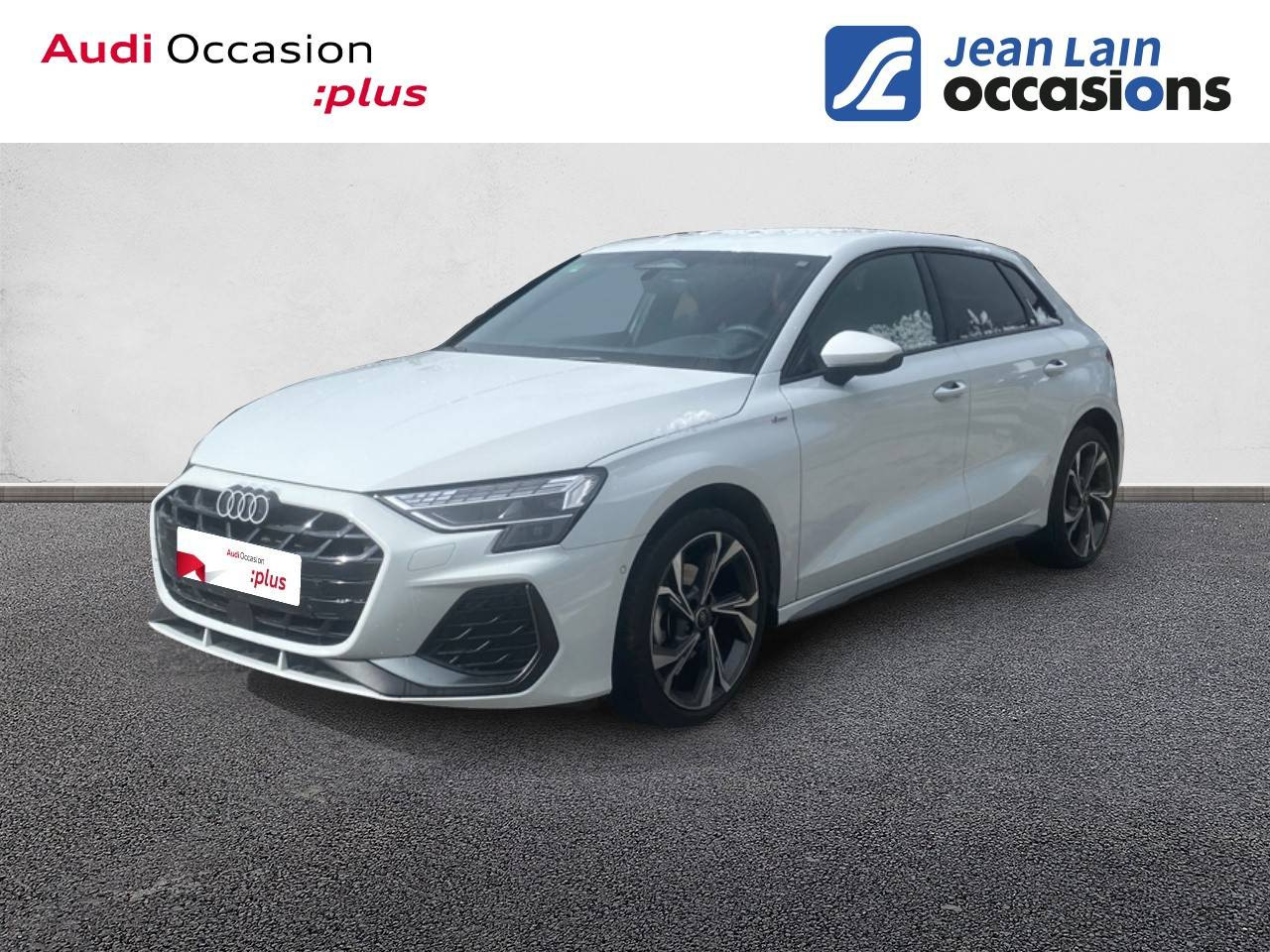 Vente en ligne AUDI A3 SPORTBACK A3 Sportback TFSI Mild Hybrid 116 S tronic 7 S line de 2025 au prix de 33 990 €
