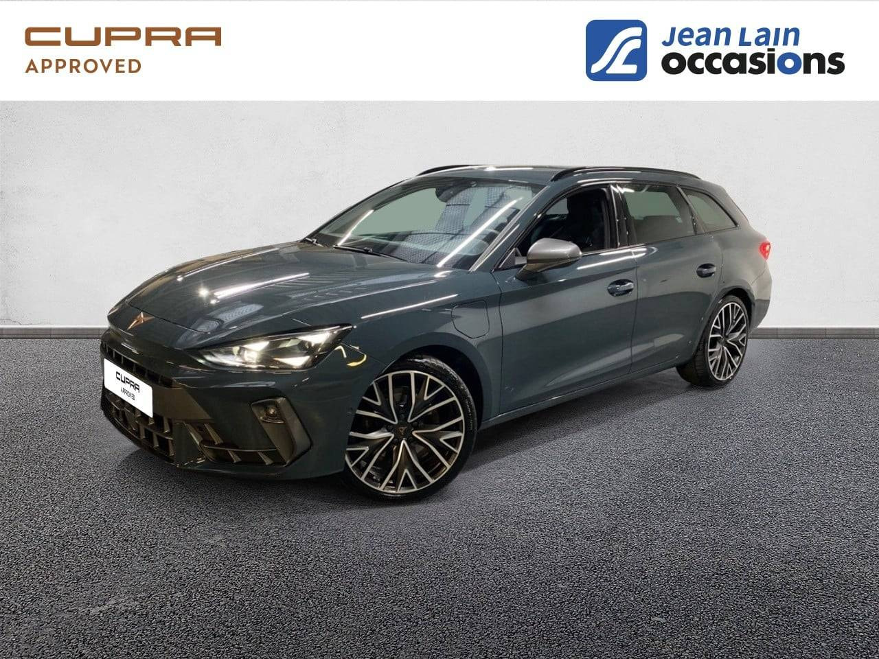 Vente en ligne CUPRA LEON SPORTSTOURER Leon Sportstourer eHybrid 272 ch DSG6 VZ de 2024 au prix de 38 990 €
