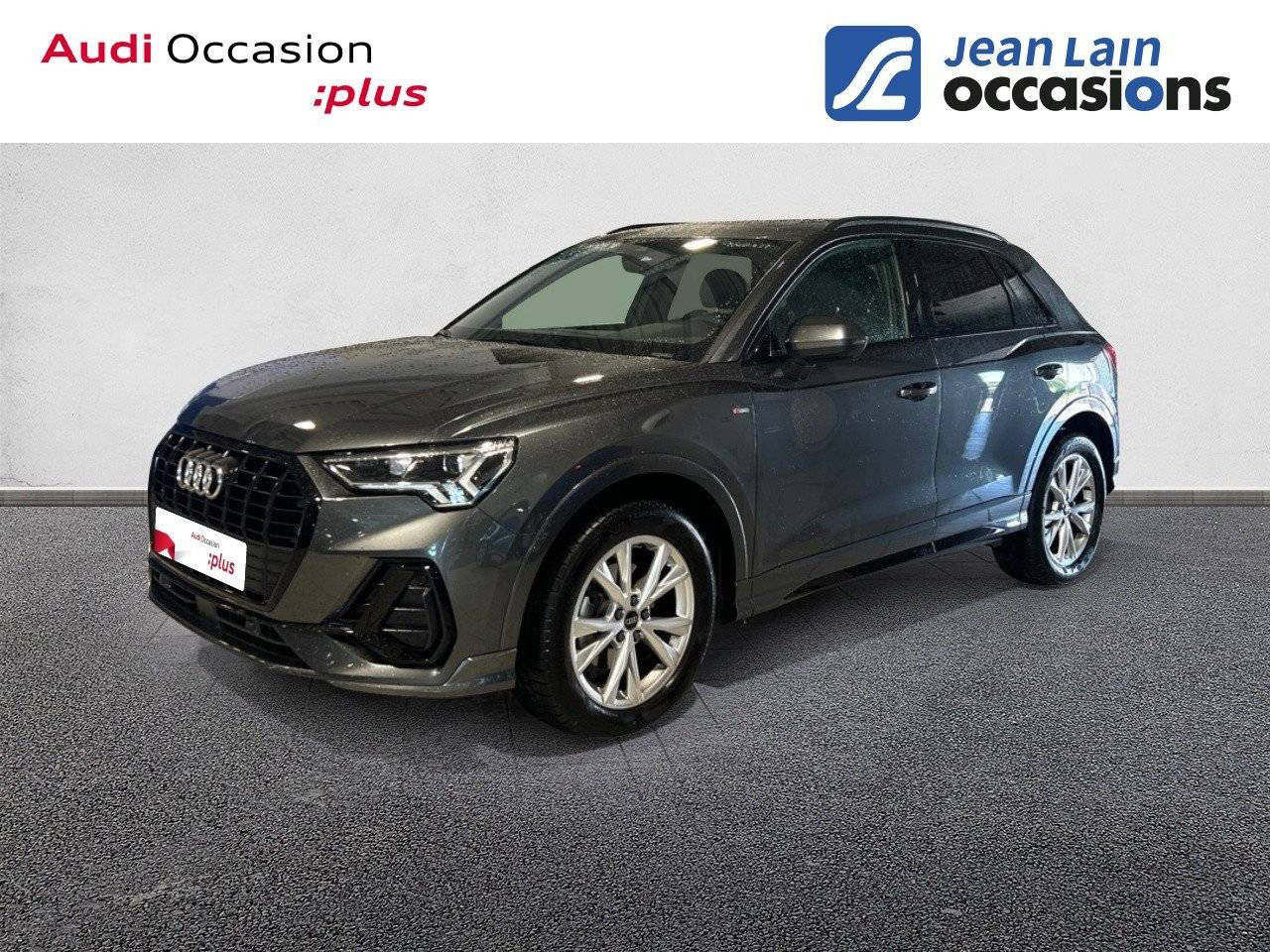 Vente en ligne AUDI Q3 Q3 35 TFSI 150 ch S tronic 7 S line de 2024 au prix de 41 590 €