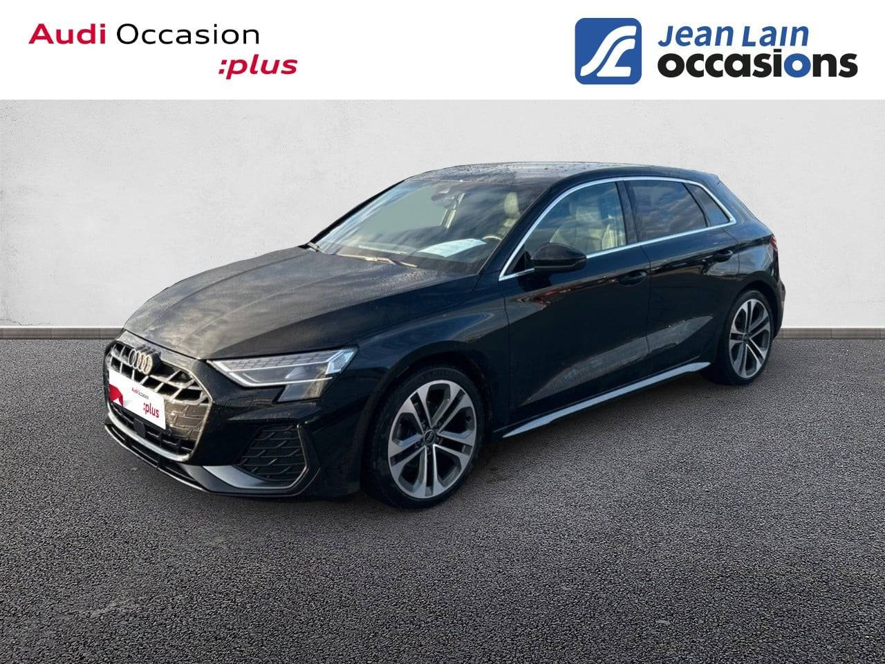 Vente en ligne AUDI A3 SPORTBACK A3 Sportback TFSI Mild Hybrid 150 S tronic 7 S line de 2024 au prix de 33 990 €