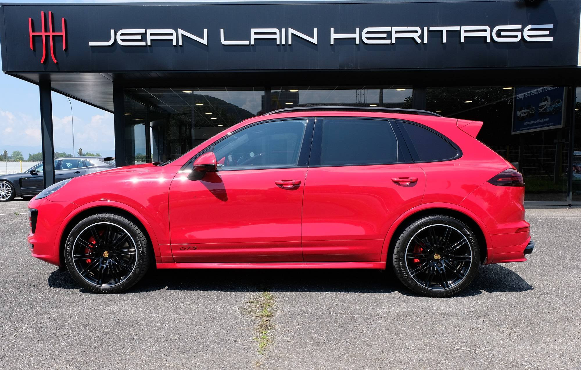Vente en ligne PORSCHE CAYENNE Cayenne 3.6 V6 440 ch GTS Tiptronic A de 2016 au prix de 57 900 €
