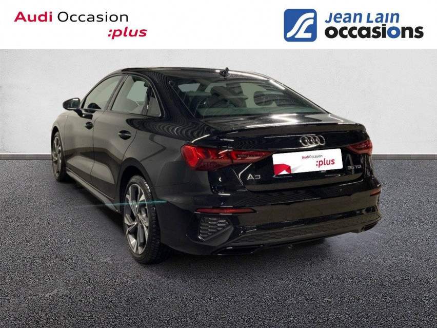 Audi 100 C3 Police 1989 Triple9 1/18 - Collection
