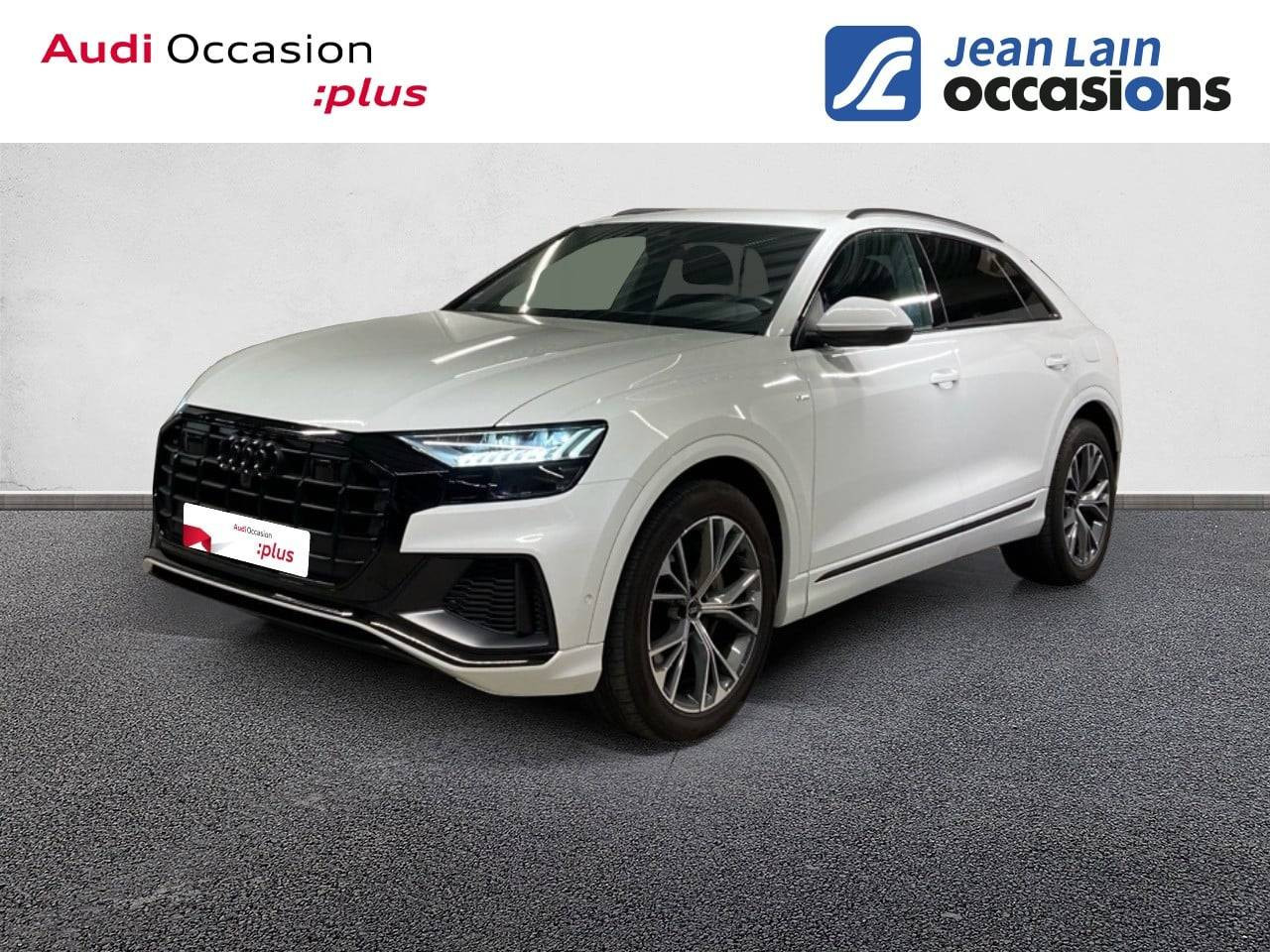 Vente en ligne AUDI Q8 Q8 55 TFSI e 381 Tiptronic 8 Quattro S line de 2023 au prix de 79 990 €